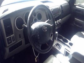 2013 TOYOTA SEQUOIA, WHITE, SR5 MODEL, 5.7L, AT, 4WD.   Z26434